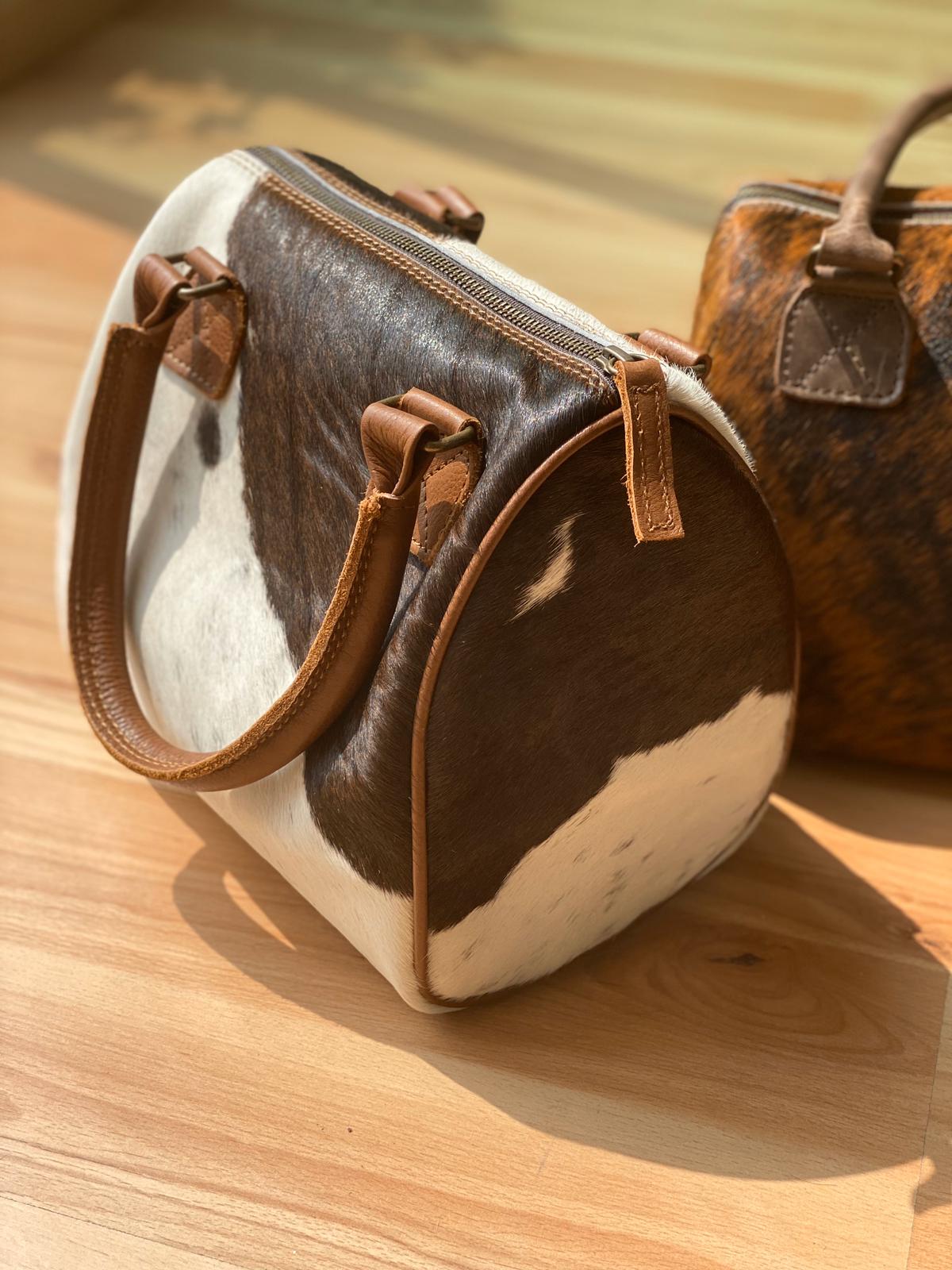 Frida cowhide purse