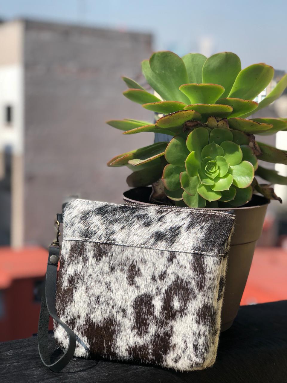 The Monterrey Clutch - Boozie and Co