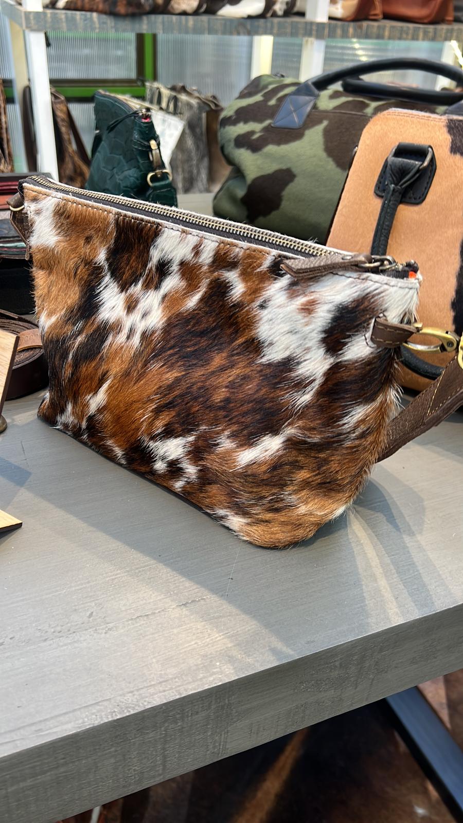 The Neptune Shoulder Clutch