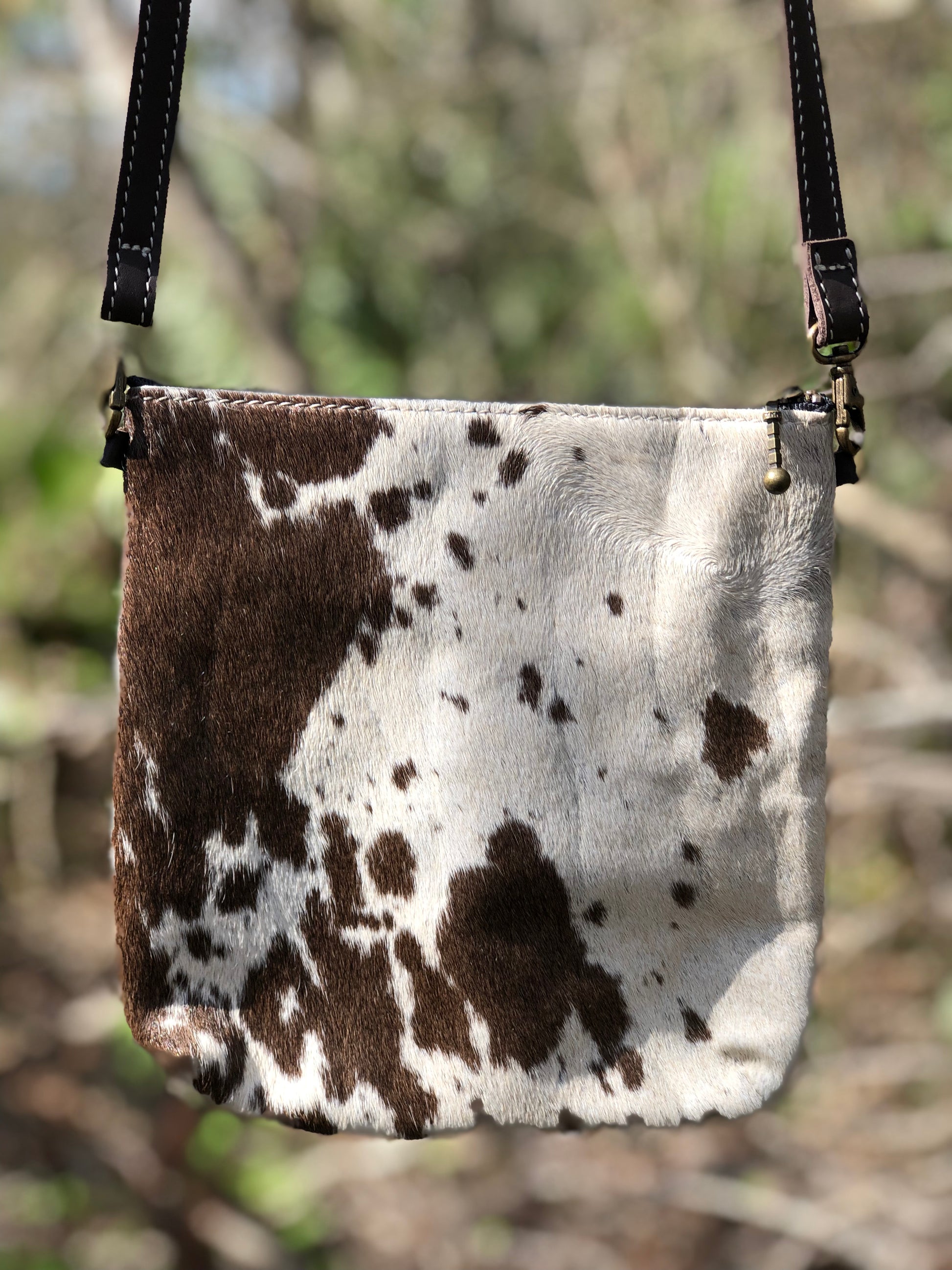 The Baja Crossbody Bag - Cowhide and leather