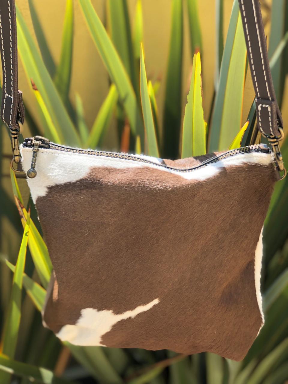 The Baja Crossbody Bag - Cowhide and leather