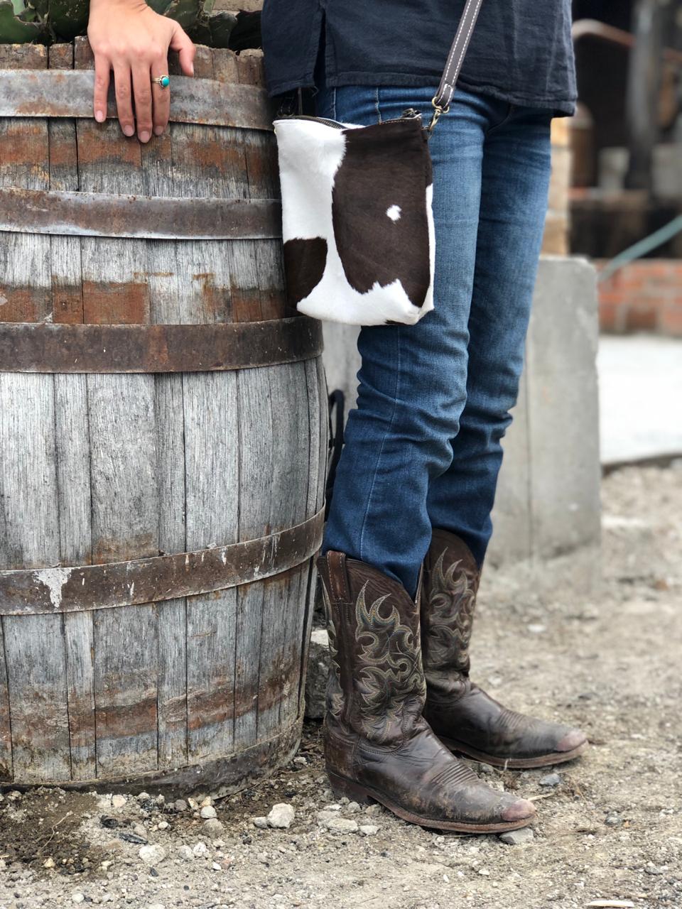 The Baja Crossbody Bag - Cowhide and leather