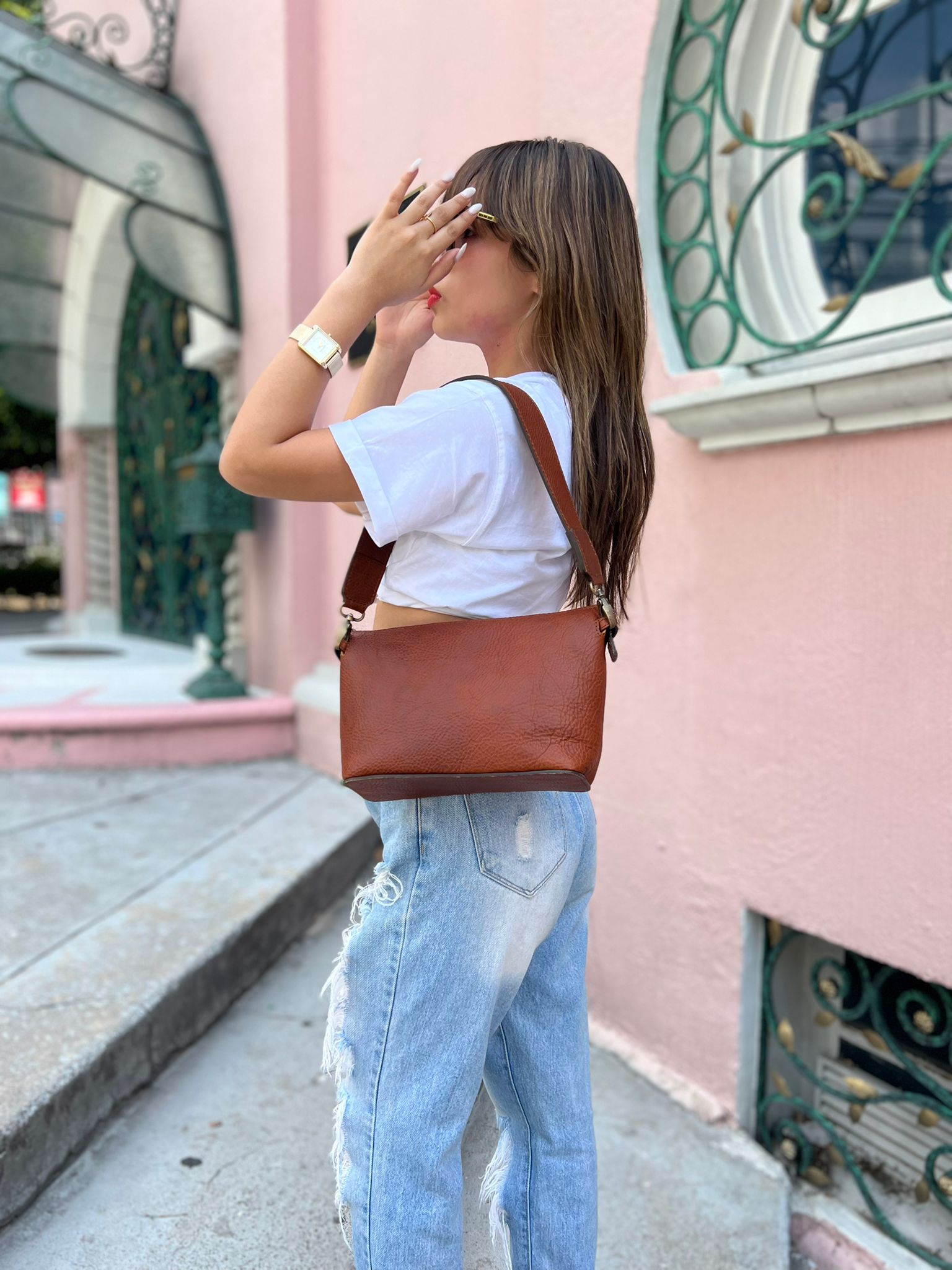 The Neptune Shoulder Clutch